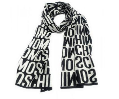 Afbeelding voor merk Moschino shawls